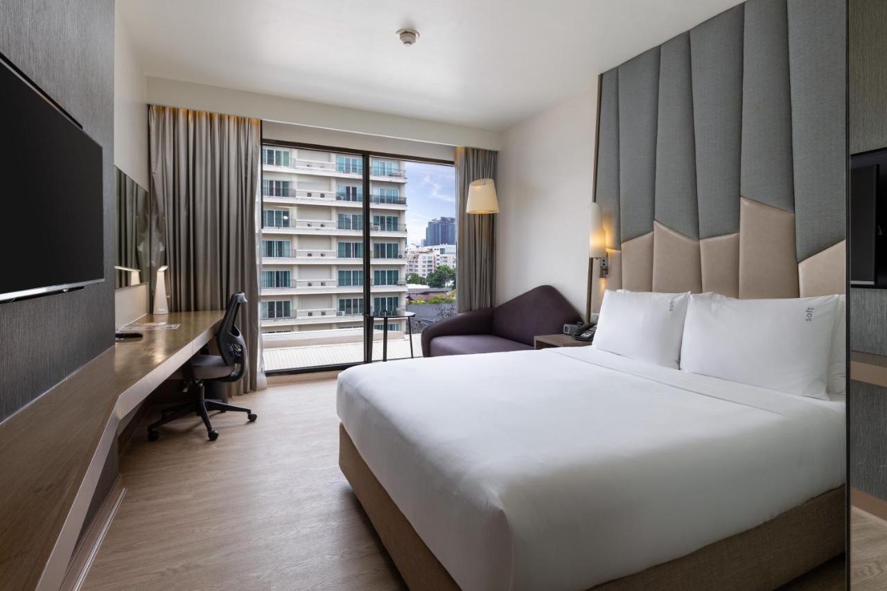 Holiday Inn Express Bangkok Sukhumvit 11 By Ihg Esterno foto