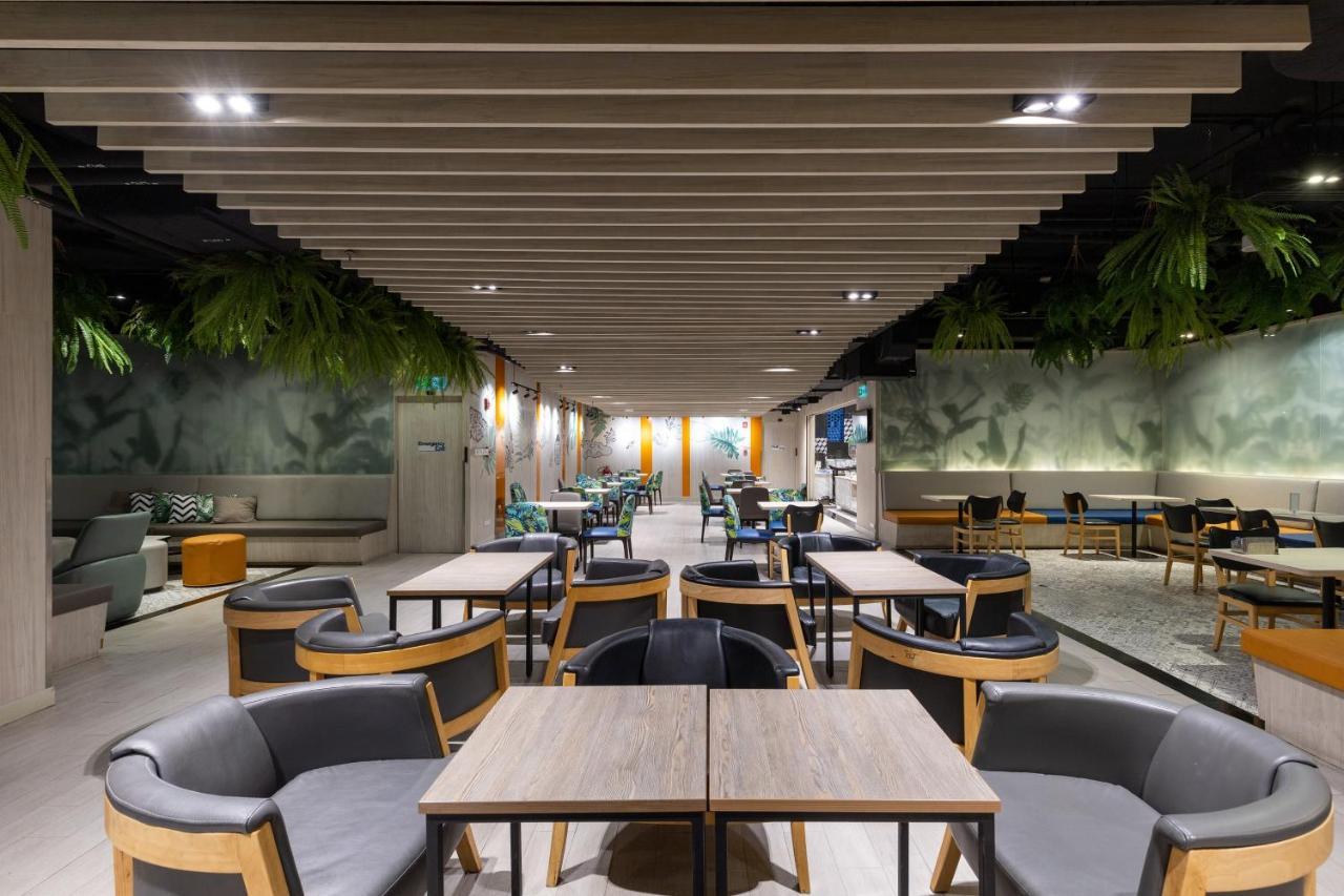 Holiday Inn Express Bangkok Sukhumvit 11 By Ihg Esterno foto