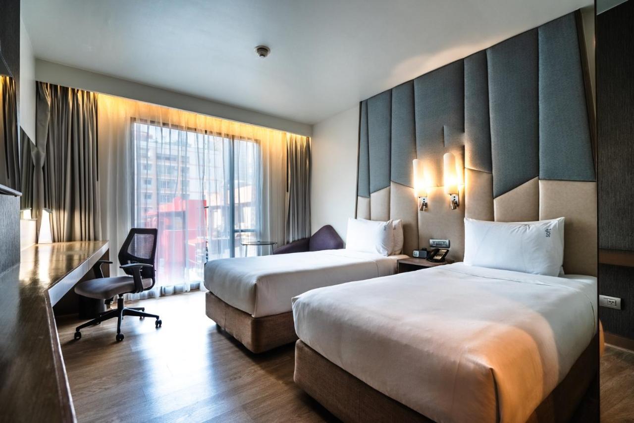 Holiday Inn Express Bangkok Sukhumvit 11 By Ihg Esterno foto